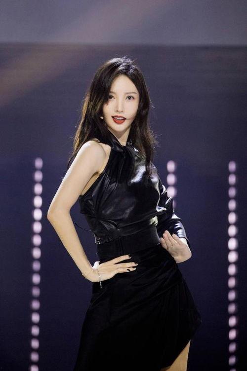 娱乐爆料金晨是谁啊视频,娱乐爆料视频中的焦点人物揭秘 第3张 娱乐爆料金晨是谁啊视频,娱乐爆料视频中的焦点人物揭秘 第3张